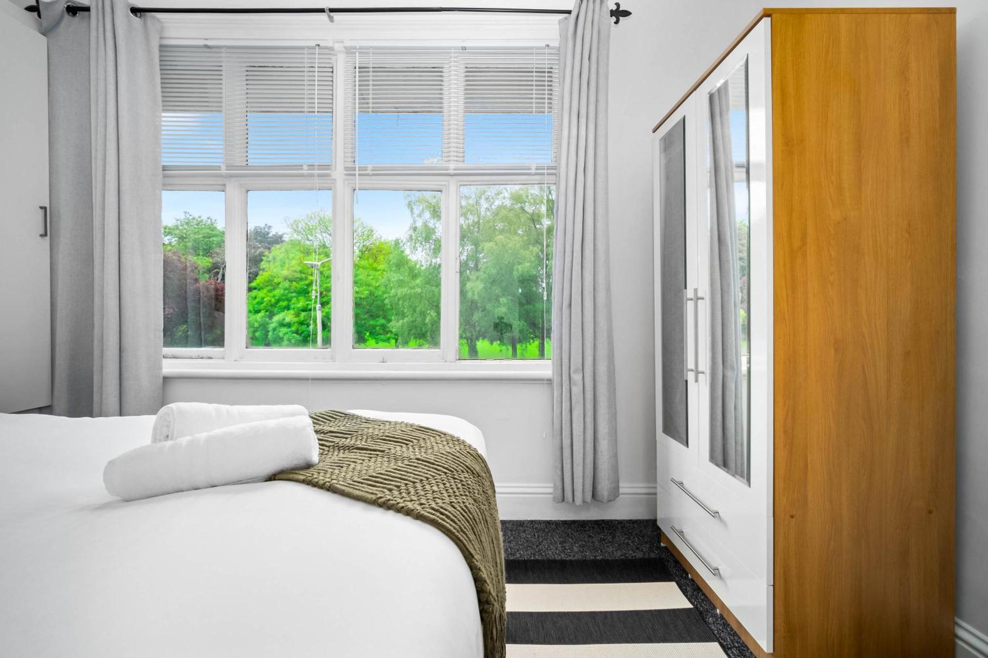 Luxury Apartment - Fast Wifi - Wolverhampton 9Apc Екстериор снимка